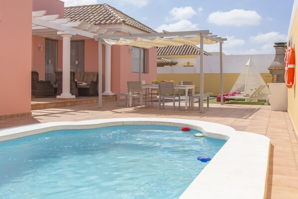 Indoor pool, outdoor pool