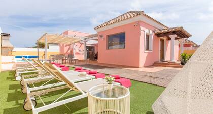 "Villa Bella Lucia 3" Heated Pool, Wifi, Barbecue, Satellite TV.