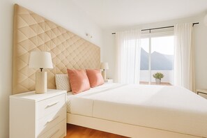 1 habitación, escritorio, tabla de planchar con plancha y wifi 