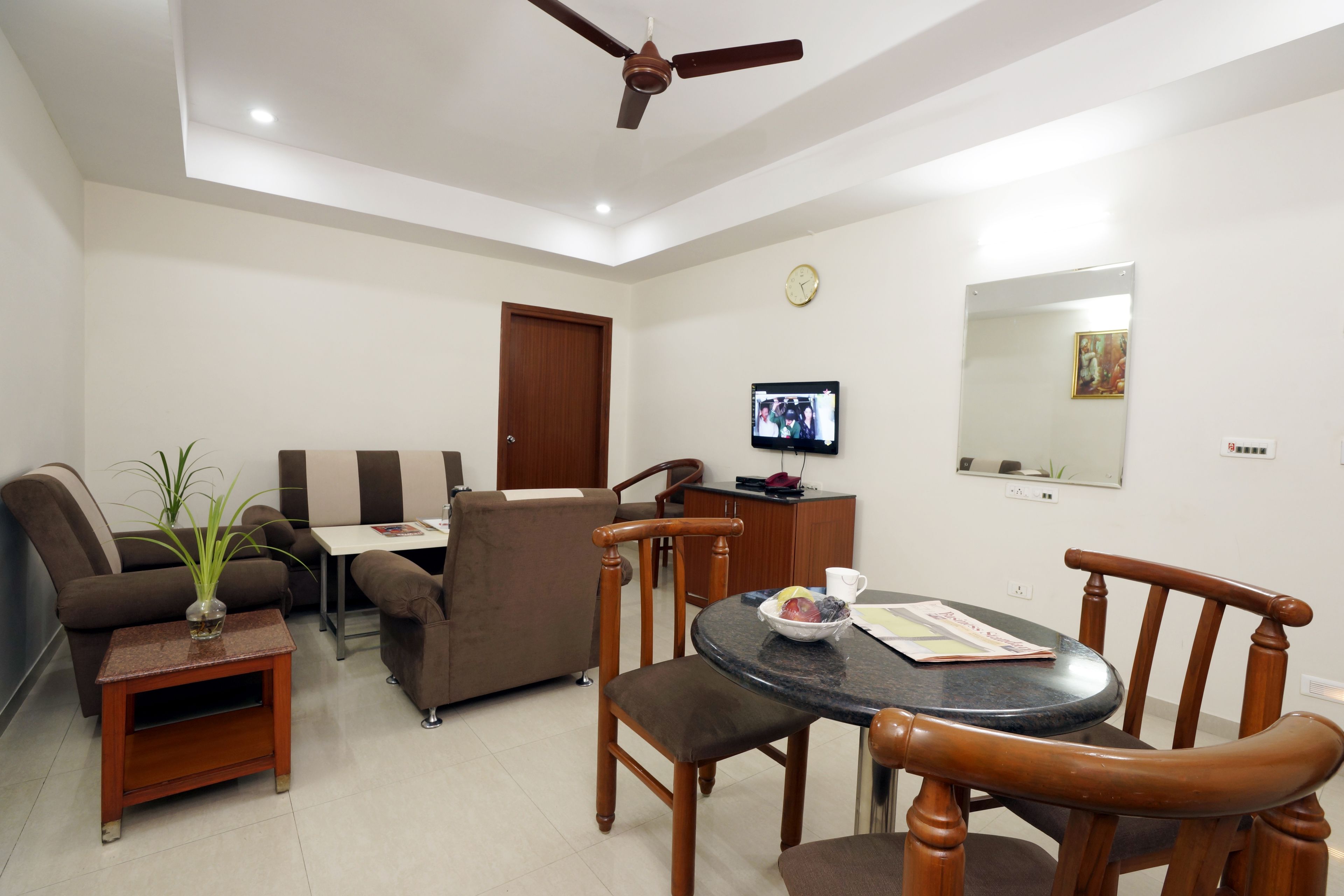 Deluxe Suite | Free WiFi