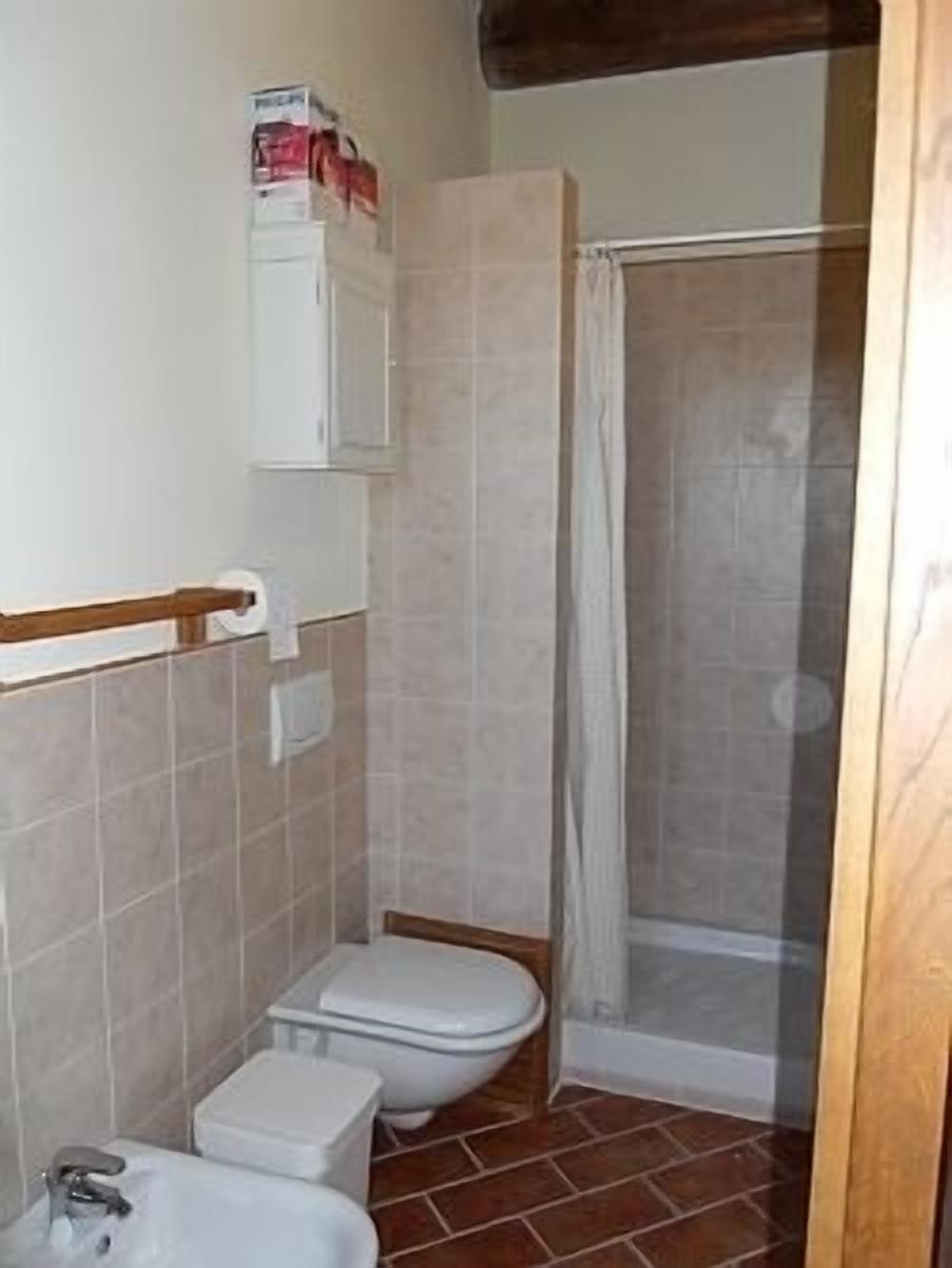 Apartment in Beautifully Restored Medieval Tuscan Village, 7klm from Volterra