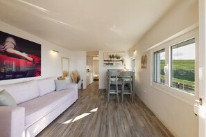 Smart TV, video games, DVD player, books - Perched on a Hill Overlooking the Cretan Sea (Rethymno)