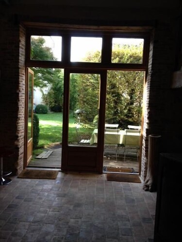 " Grange148 " charms and contemporary atmosphere in Burgundy