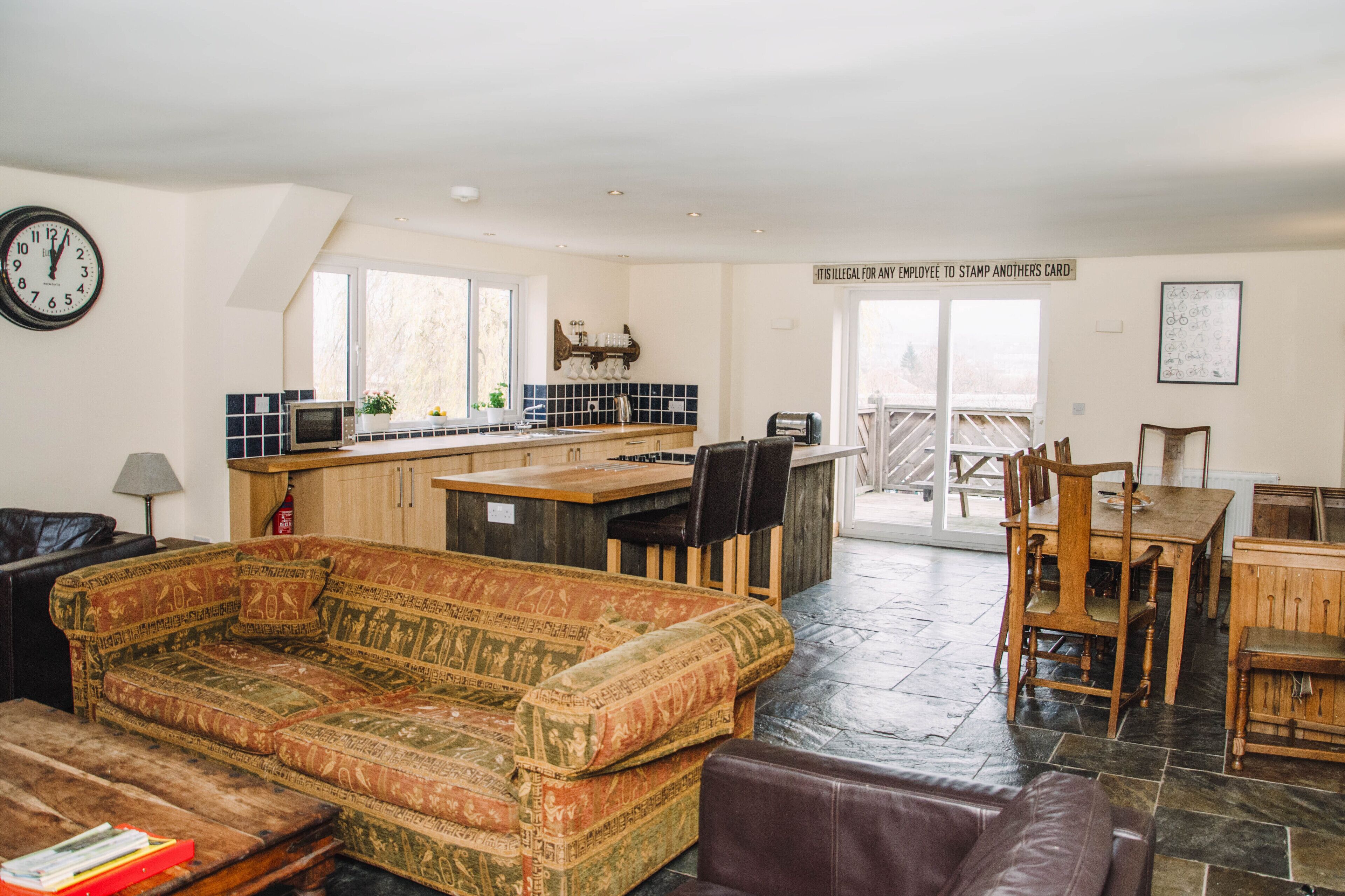 Bike shed sleeps up to 10 at New Mills Marina 