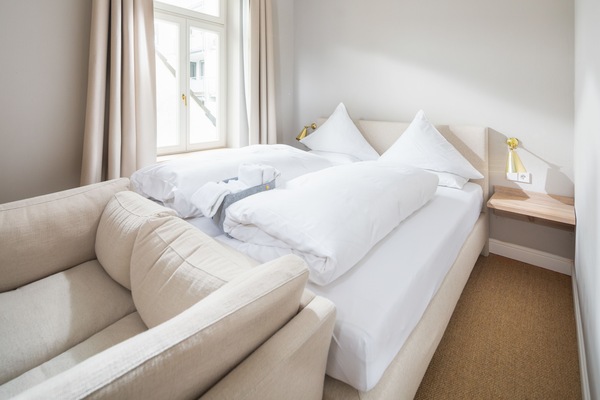 Comfort Apartment, 1 Queen Bed (for 2) | Hypo-allergenic bedding, soundproofing, iron/ironing board, free WiFi