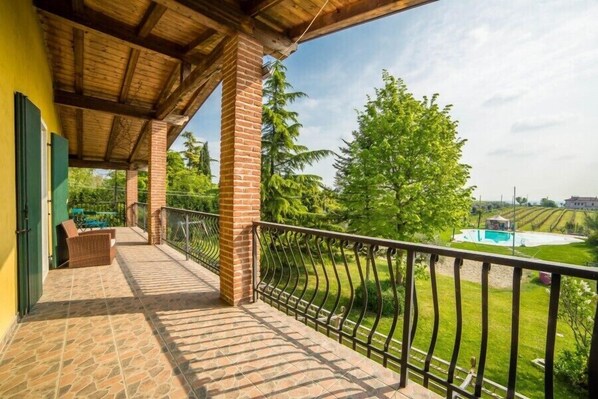 Double Room, 1 Queen Bed, Non Smoking | Balcony - Agriturismo Le Mistral (Sommacampagna)