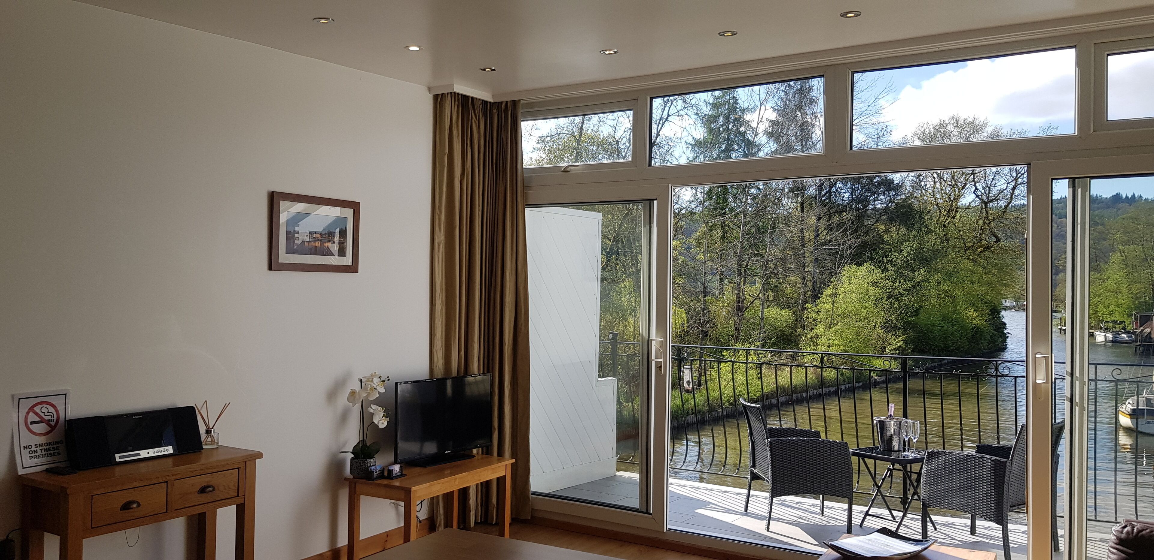 Modern Waterfront Boathouse With Beautiful Balcony On Windermere Marina