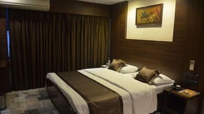 Minibar, Wi-Fi gratis, dan seprai linen