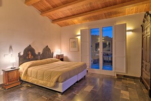 1 quarto, berço de viagem, Wi-Fi de cortesia, roupa de cama