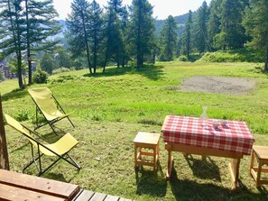 Outdoor dining - Chalet in front of the slopes at RISOUL 1850 (Risoul)