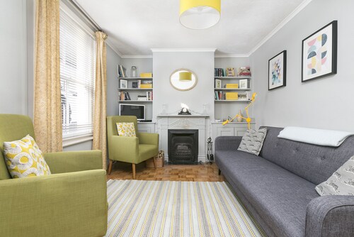 Retro modernes Häuschen im Herzen des Sandwiches; 5 Minuten Sandwich Bay 