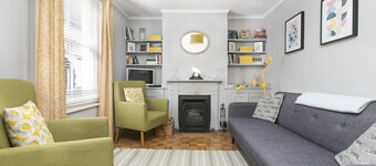 Retro Modern Cottage In The Heart Of Sandwich; 5 Mins  Drive To Sandwich Bay 