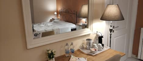 雙人房 (6) | 書桌、遮光布/窗簾、熨斗/熨衣板、免費無線上網