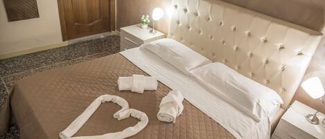 Økonomirom | Skrivebord, blendingsgardiner, strykejern/-brett og wi-fi (inkludert)