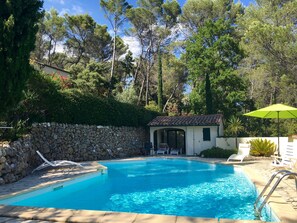 Piscine extérieure