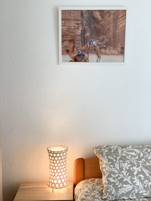 2 habitaciones, tabla de planchar con plancha y wifi gratis 