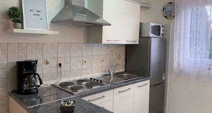 Bright apartment with sea view balcony 4 + 1 persons