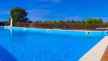Piscine extérieure