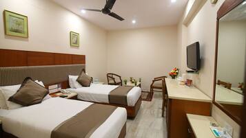 Executive-Zimmer, 2 Einzelbetten, Nichtraucher | Zimmersafe, Schreibtisch, kostenloses WLAN, Bettwäsche