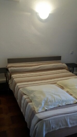 2 bedrooms