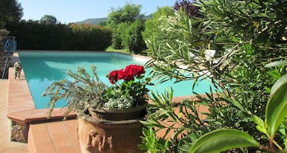 Casale Eredità cottage countryside Tiber Valley private pool 70 km North Rome