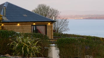 Cabin | Beach/ocean view