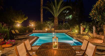 Avlaki Beach House, Stylish Villa, Opening Onto Extraordinary Sheltered Beach