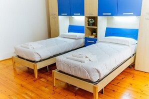 Apartment, 2 Bedrooms, Non Smoking | 2 bedrooms, individually decorated, individually furnished - Welc-om Green Cottage (Teolo)