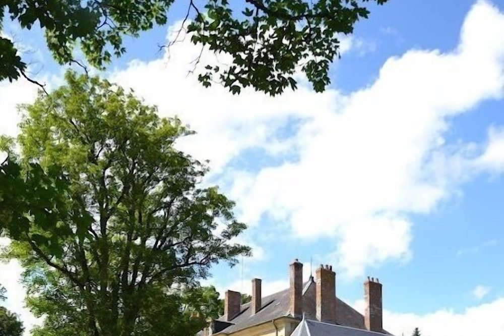 Manoir de Curty