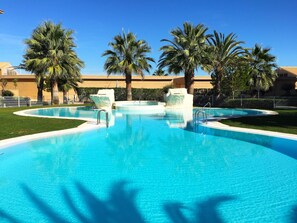 Piscine extérieure
