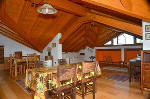 Dining - House with large garden overlooking Lake Maggiore (Bieno (San Bernardino Verbano)   ( VB))