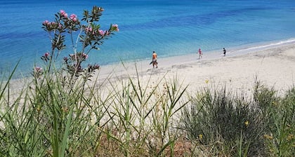 Agia Triada 2 paraíso de vacaciones junto a la playa