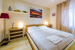 Apartment, 2 Schlafzimmer, Stadtblick | 2 Schlafzimmer, individuell dekoriert, individuell eingerichtet