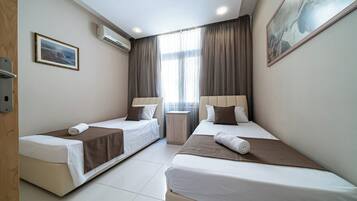 2 bedrooms