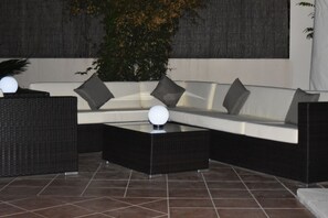 Property grounds - Costa Del Sol. Beautiful four bedroom villa with stunning views and private pool (Coín)