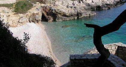 Apartment is in center of Pula, just next to amphitheater- close to all events!!