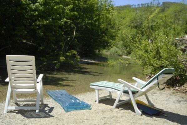 Property grounds - Altar: House with garden, surrounded by nature convenient to the sea (Acque)