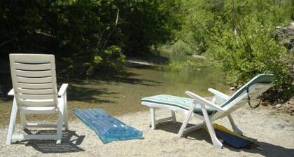 Altar: Haus mit Garten, umgeben von Natur direkt am Meer