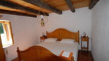 3 camere, ferro/asse da stiro, accesso a Internet