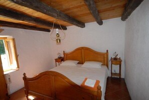 3 bedrooms, iron/ironing board, internet - Altar: House with garden, surrounded by nature convenient to the sea (Acque)