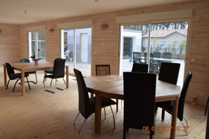 Dining - Beautiful 300 m² house with heated swimming pool and spa Close to the ocean (Grayan-Et-L'hôpital)