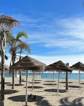Beach nearby, sun-loungers, beach towels