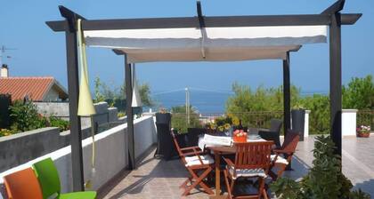 Porto Alabe: house with extensive views of the sea and its sunsets