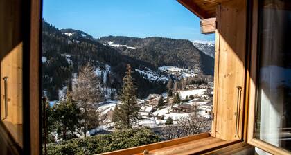 Maison 220 mÂČ, sauna, spa, beaux volumes, proche pistes, vue imprenable l'Etale