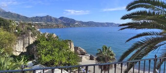 3 Bedrooms | Aljamar 19A | CG  R1086