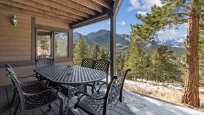 House, 3 Bedrooms | Outdoor dining - Dances With Wolves Vacation At Windcliff 3 Bedroom Home by RedAwning (Estes Park)