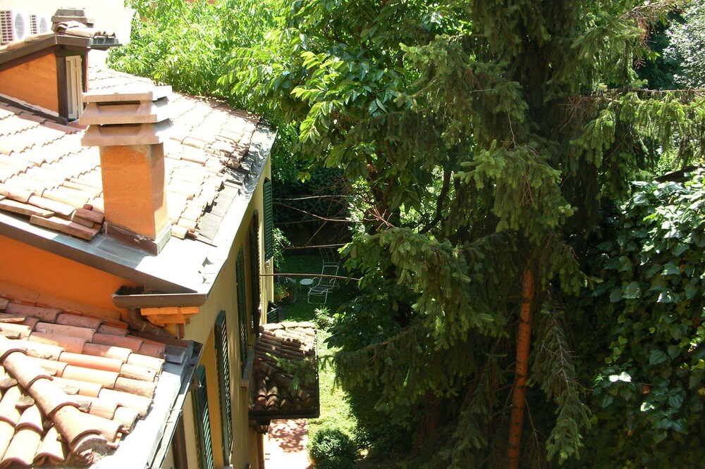 APARTMENT FULL TOWN CENTRE WITH VERY GREEN AND QUIET