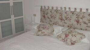 1 bedroom, iron/ironing board, WiFi, bed sheets - Cà San Silvestro, two terraces in the heart of Venice (Venezia)