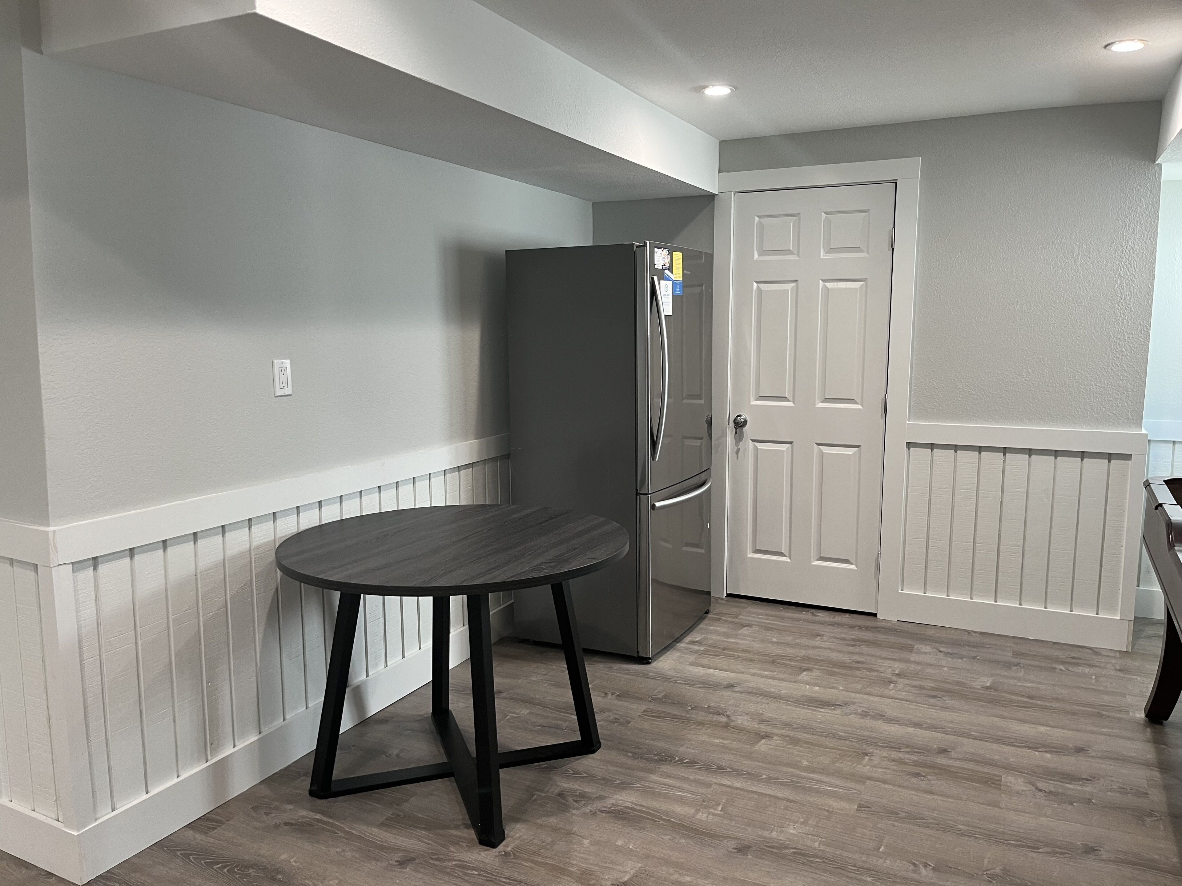 family cottage, 4 bedrooms, 2 bathrooms, ocean view | living area