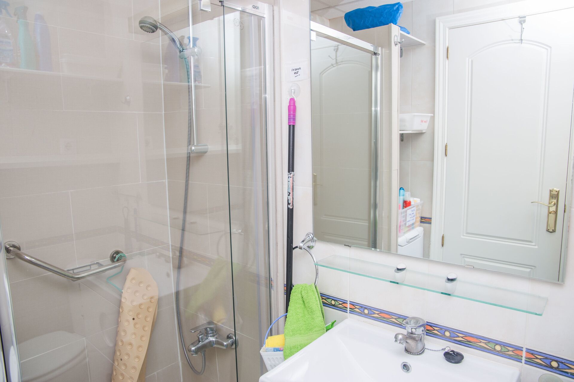 BEACHFRONT  * Home from Home*  Little piece of heaven on earth   BEST DEALS   !